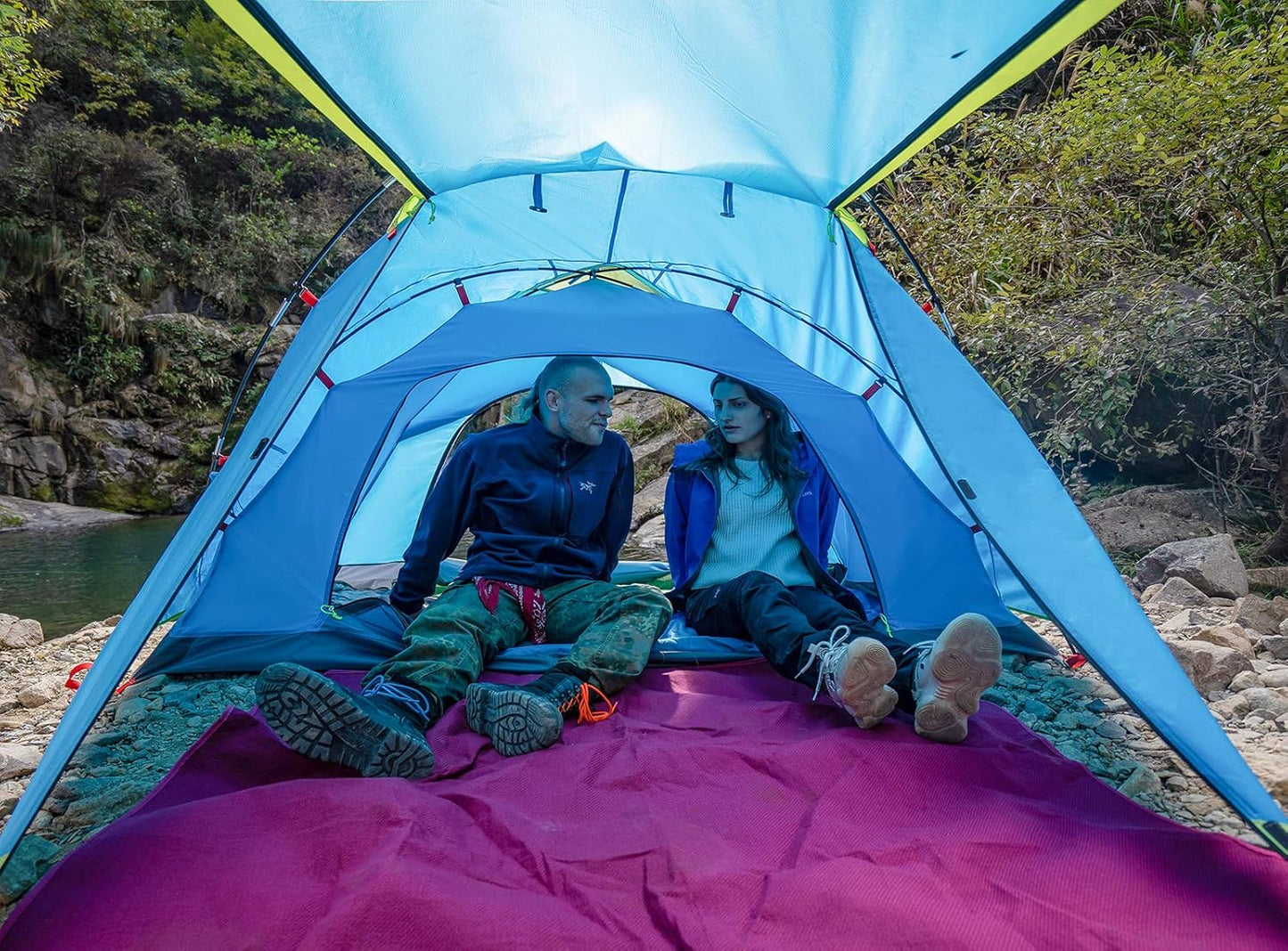 2／4 Person Camping Tent Outdoor Waterproof Family Large Tents 2/4 People Easy Setup Tent with Porch Double Layer
